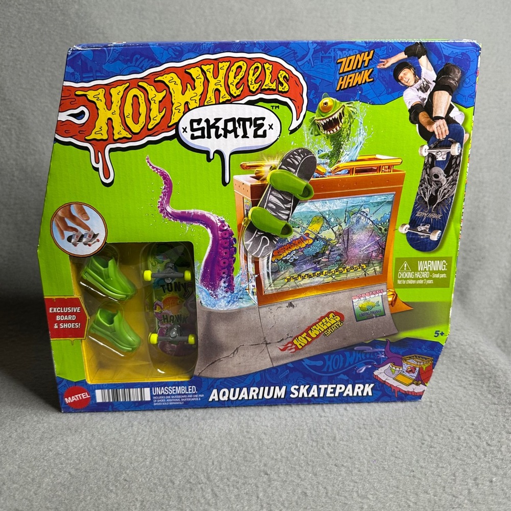 Hot Wheels Skate Tony Hawk Aquarium Skatepark Playset Exclusive Board Shoes New